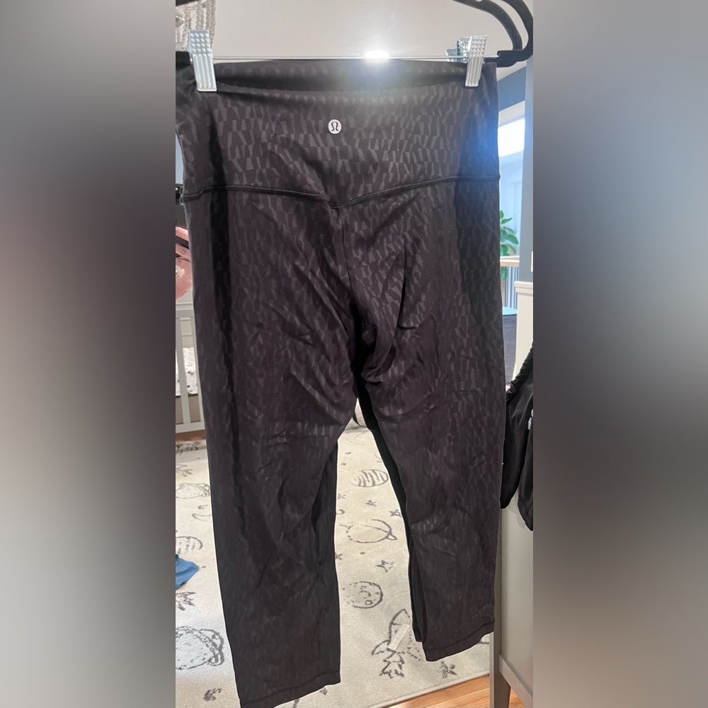 Cropped Lululemon Size 8